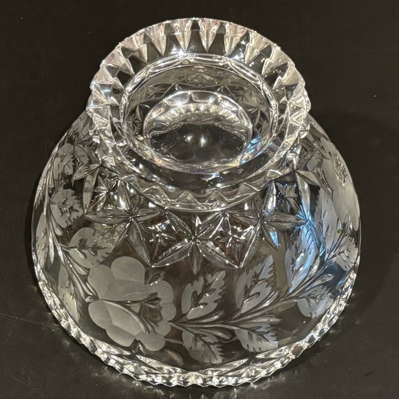 Vtg Zajecar 24% Lead Crystal Frosted Floral & Leaf Bowl w/Sawtooth Rim - Picture 4 of 4